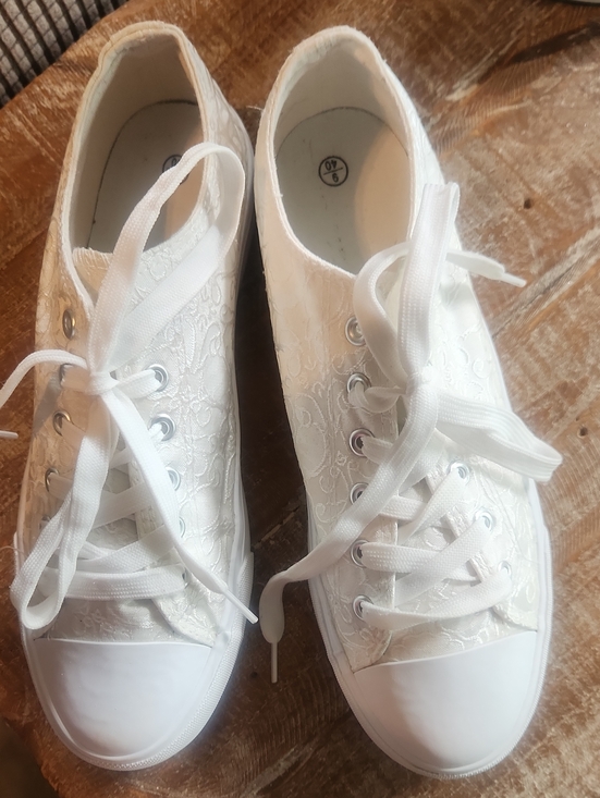Shoes - Women’s Cream Lace Casual Sneakers-Bridal 😍